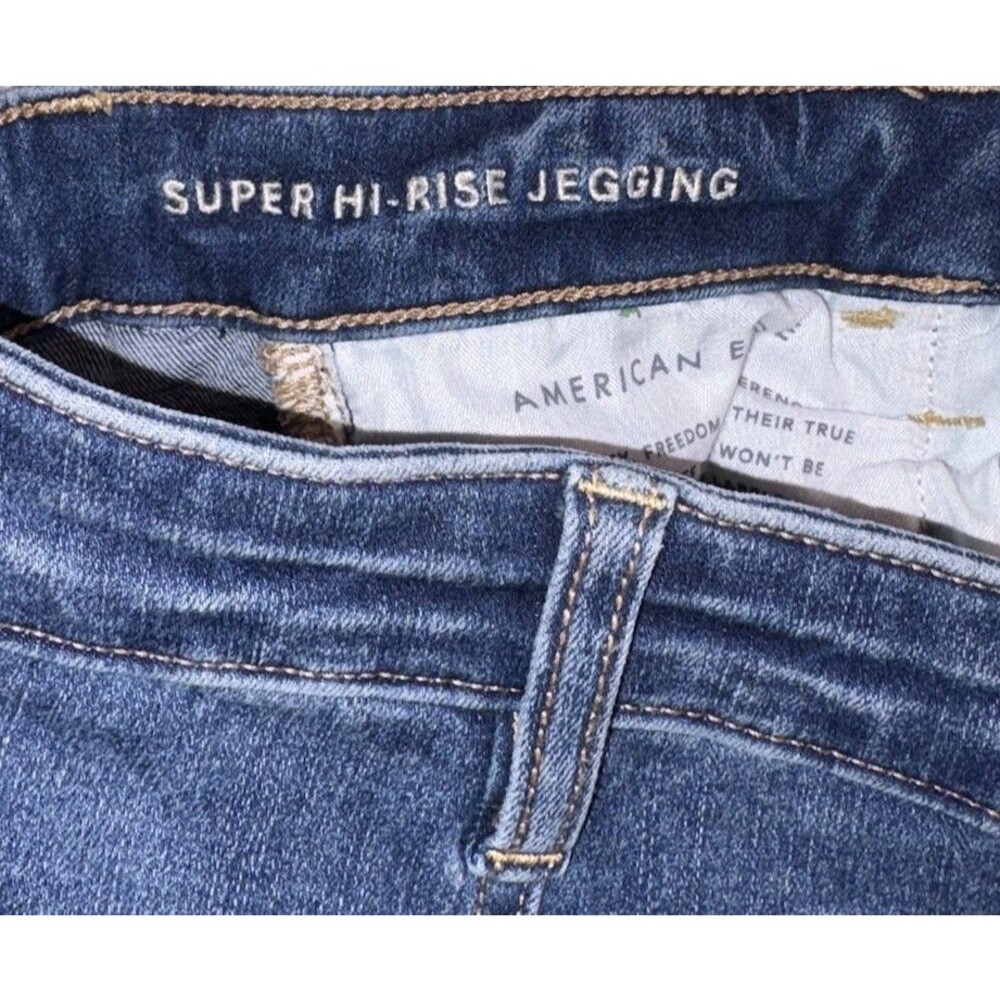 American Eagle Super Hi-Rise Jegging – Size 2 Long - Picture 6 of 12